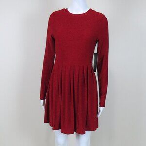 NEW Hyacinth House Tuckernuck Pleated Bale Shimmer Dress SIZE Small, Red